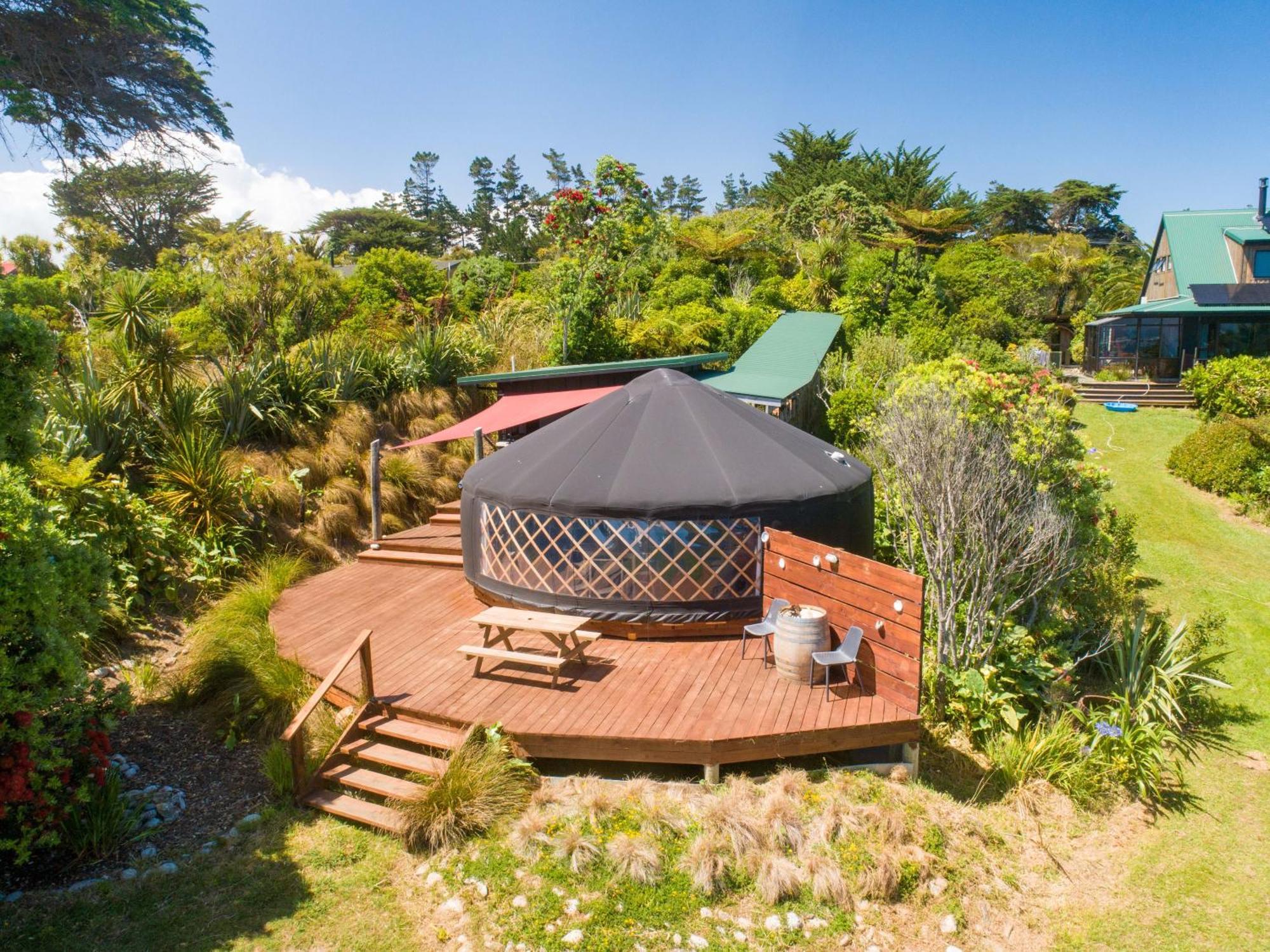 The Hole In The Rock Yurt Hotel Cape Foulwind Buitenkant foto
